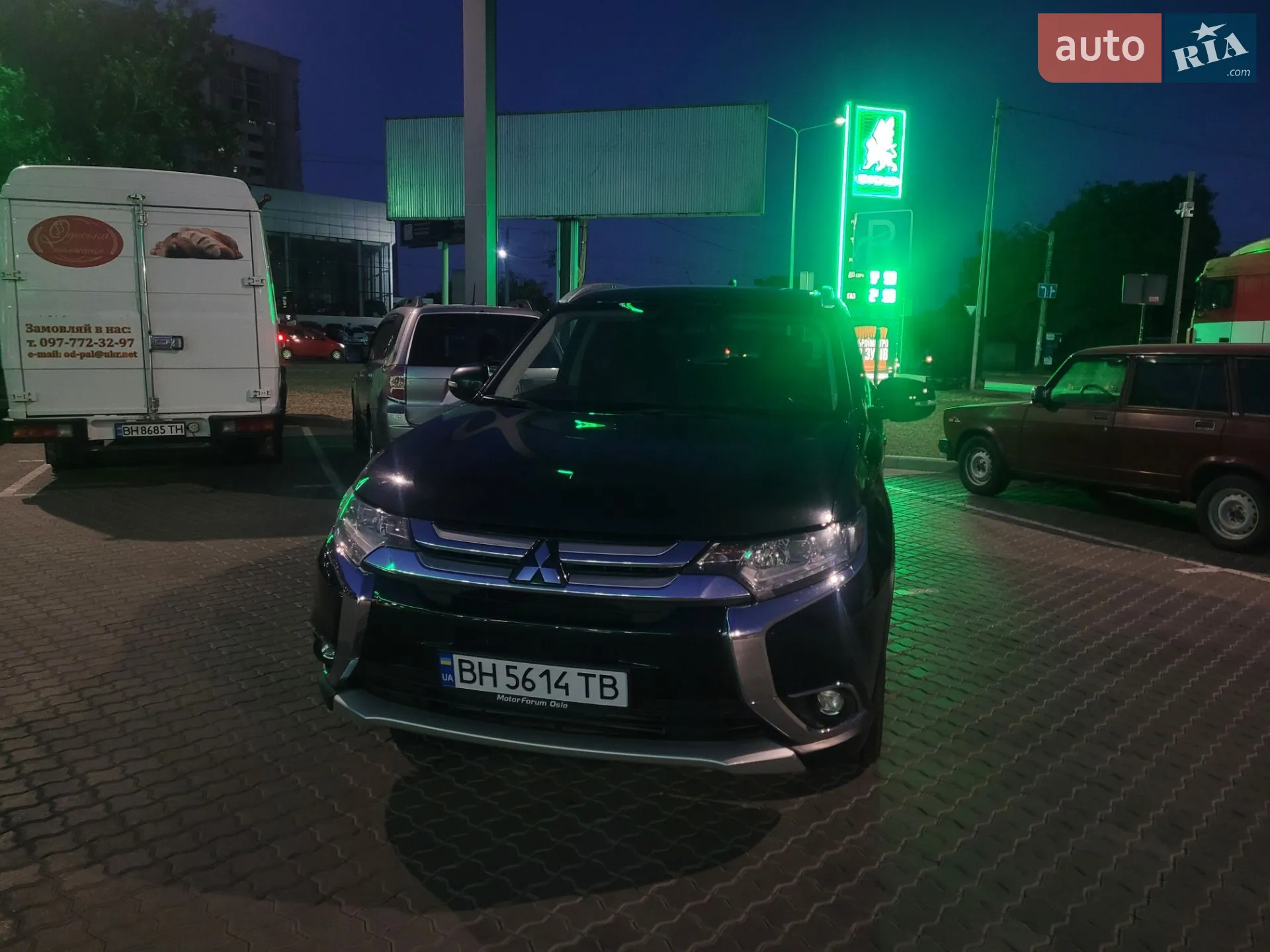 2016 Mitsubishi Outlander - фото 1