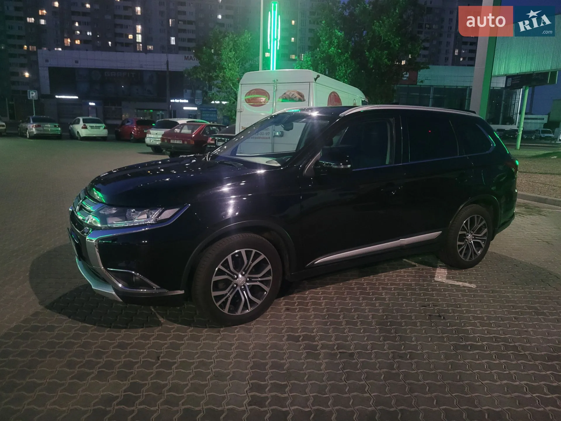 2016 Mitsubishi Outlander - мініатюра 2
