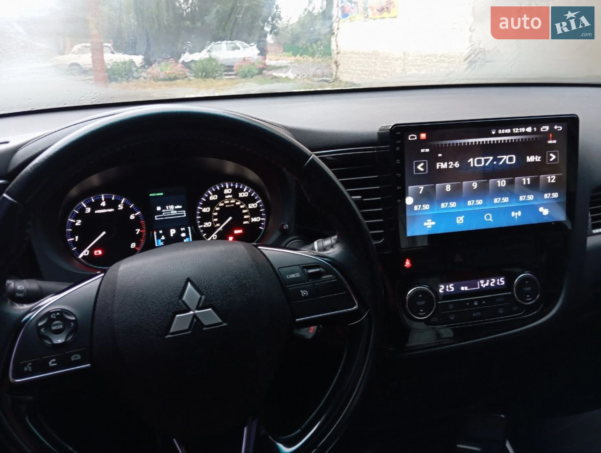 2017 Mitsubishi Outlander - мініатюра 12