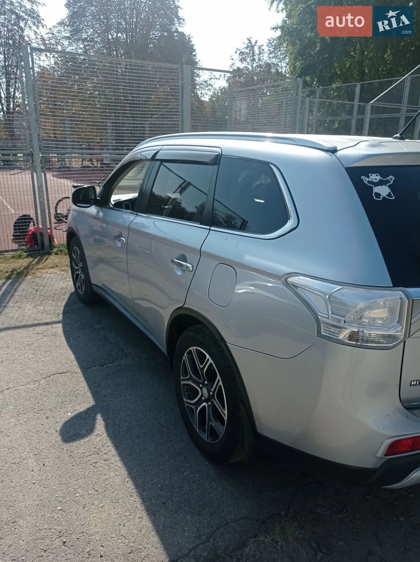2015 Mitsubishi Outlander - фото 1