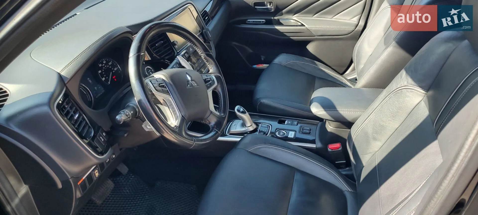 2018 Mitsubishi Outlander - мініатюра 10