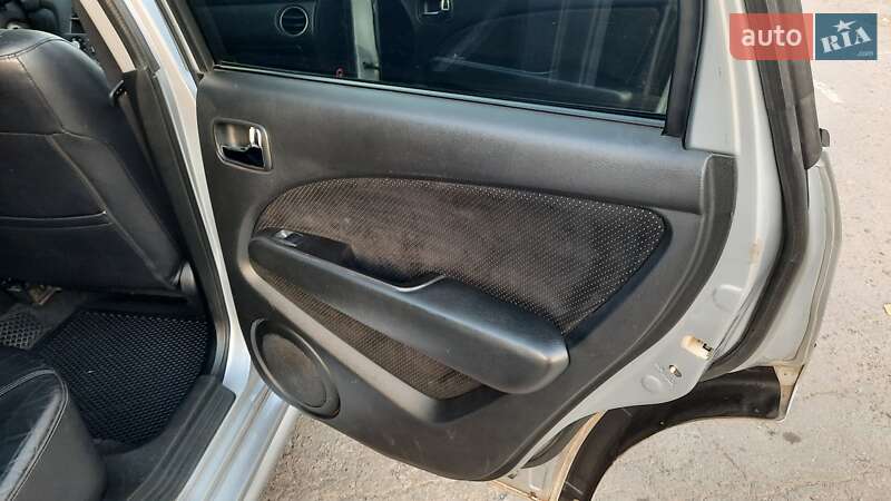 Позашляховик / Кросовер Mitsubishi Outlander 2006 в Хмельницькому