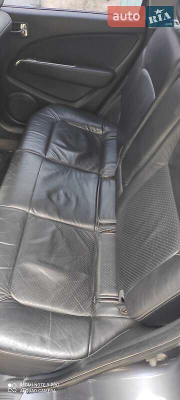 Внедорожник / Кроссовер Mitsubishi Outlander 2006 в Каменском