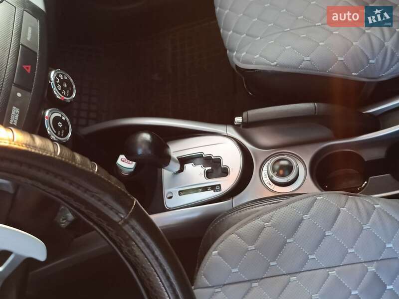 Внедорожник / Кроссовер Mitsubishi Outlander 2011 в Ровно