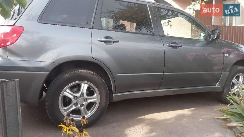 Позашляховик / Кросовер Mitsubishi Outlander 2007 в Коростені