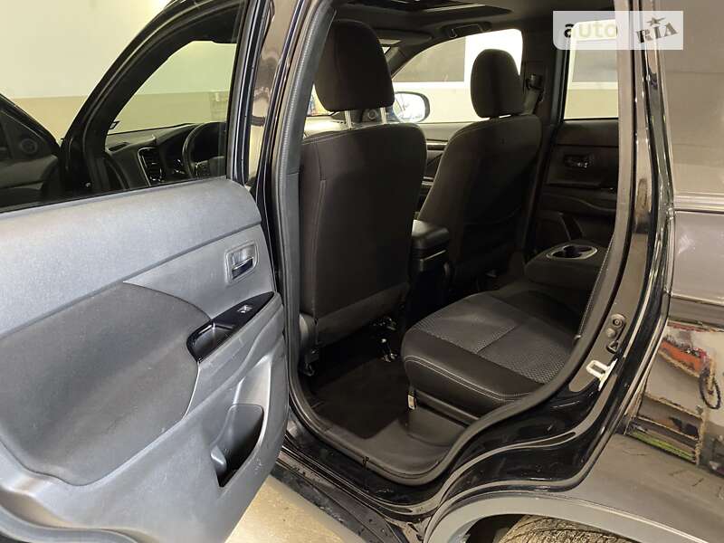 Позашляховик / Кросовер Mitsubishi Outlander 2017 в Вінниці