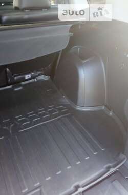 Позашляховик / Кросовер Mitsubishi Outlander 2011 в 