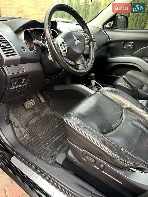 Внедорожник / Кроссовер Mitsubishi Outlander 2007 в Запорожье