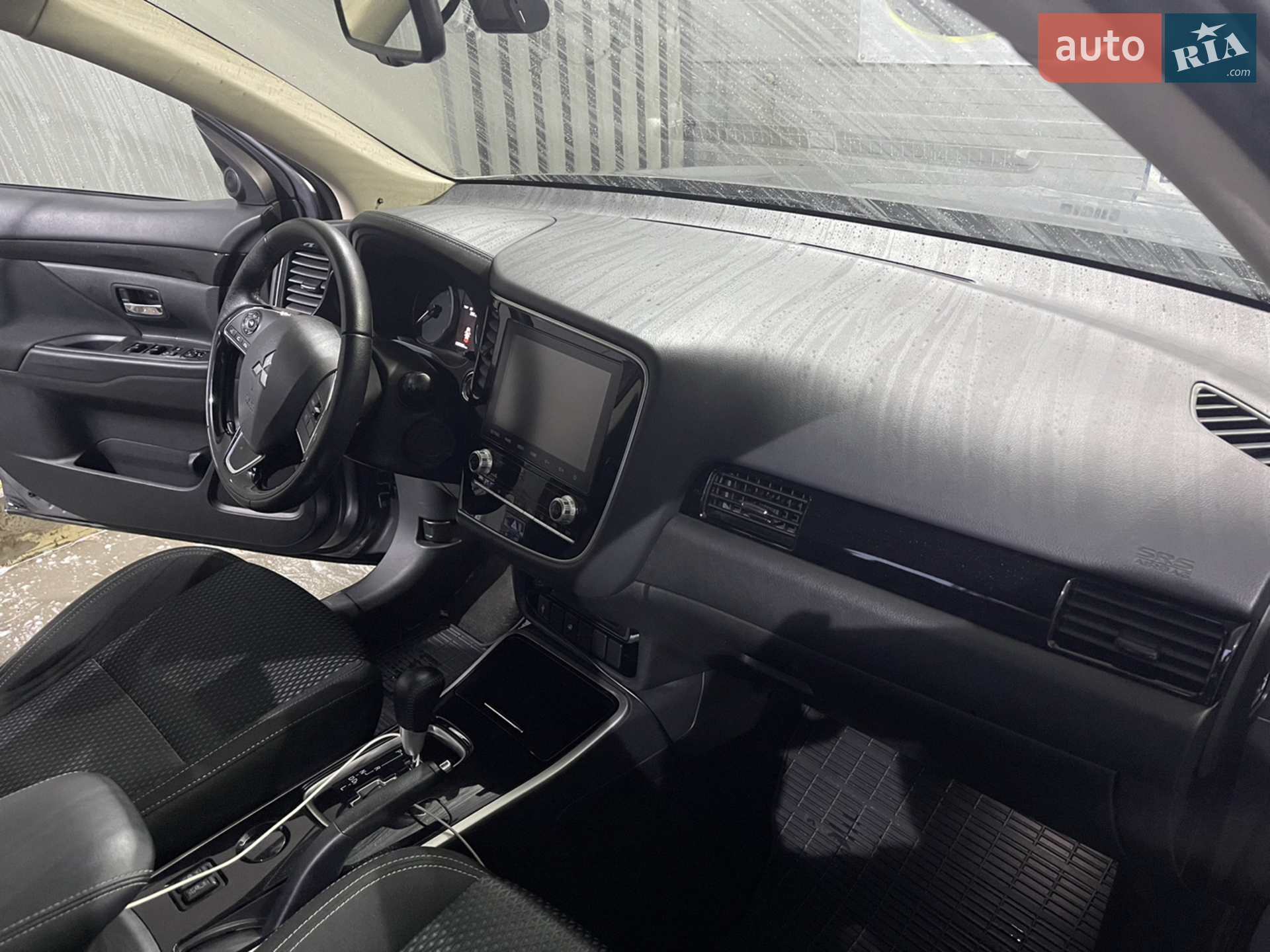 2021 Mitsubishi Outlander - мініатюра 8