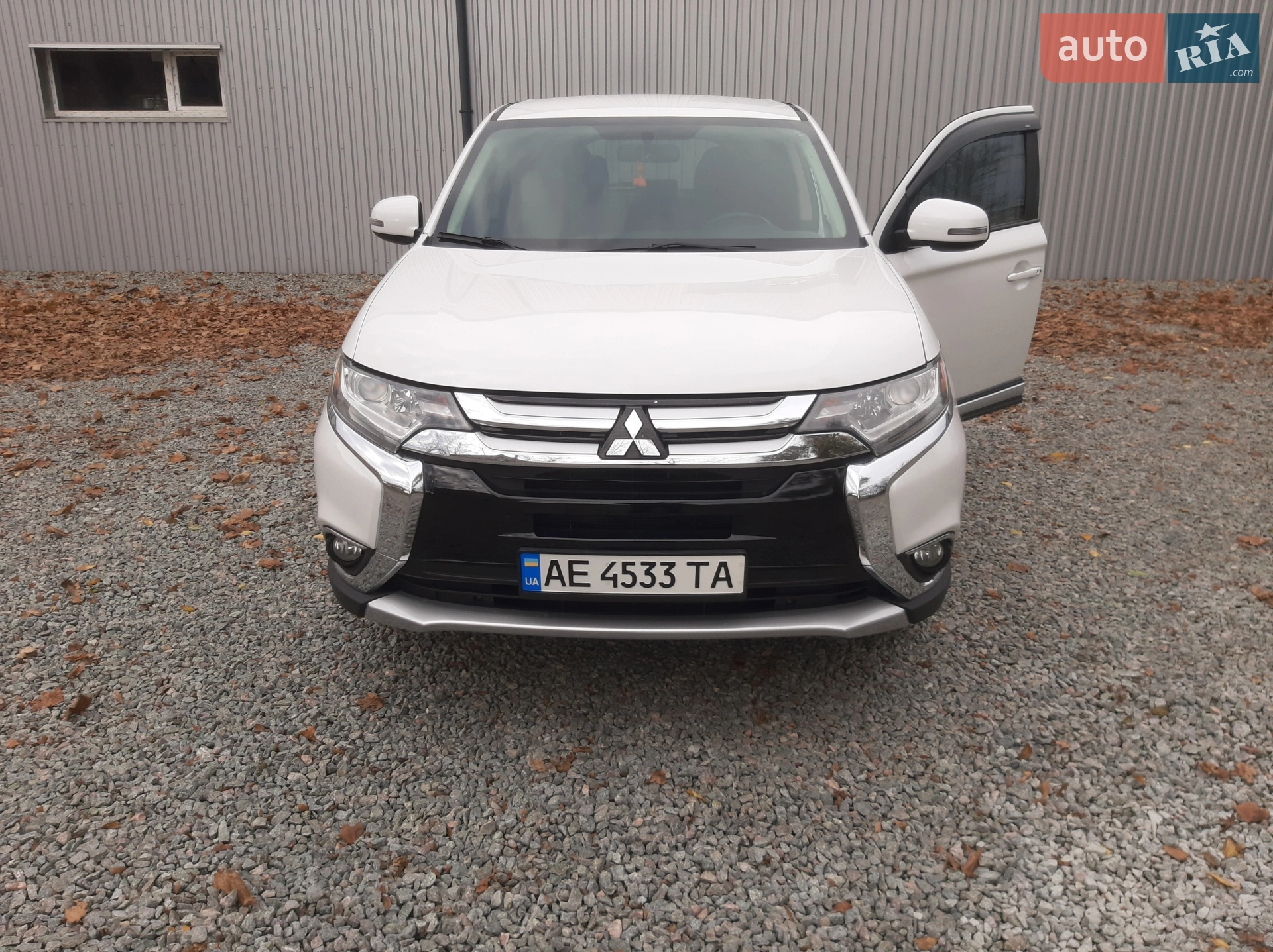 2017 Mitsubishi Outlander - мініатюра 2