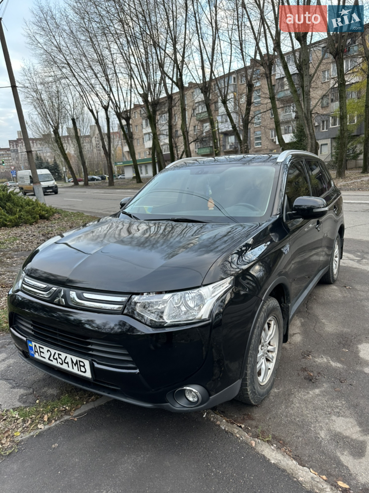 2014 Mitsubishi Outlander - фото 1