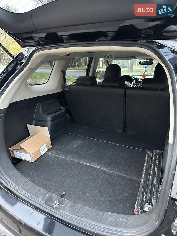 Позашляховик / Кросовер Mitsubishi Outlander 2014 в Кривому Розі