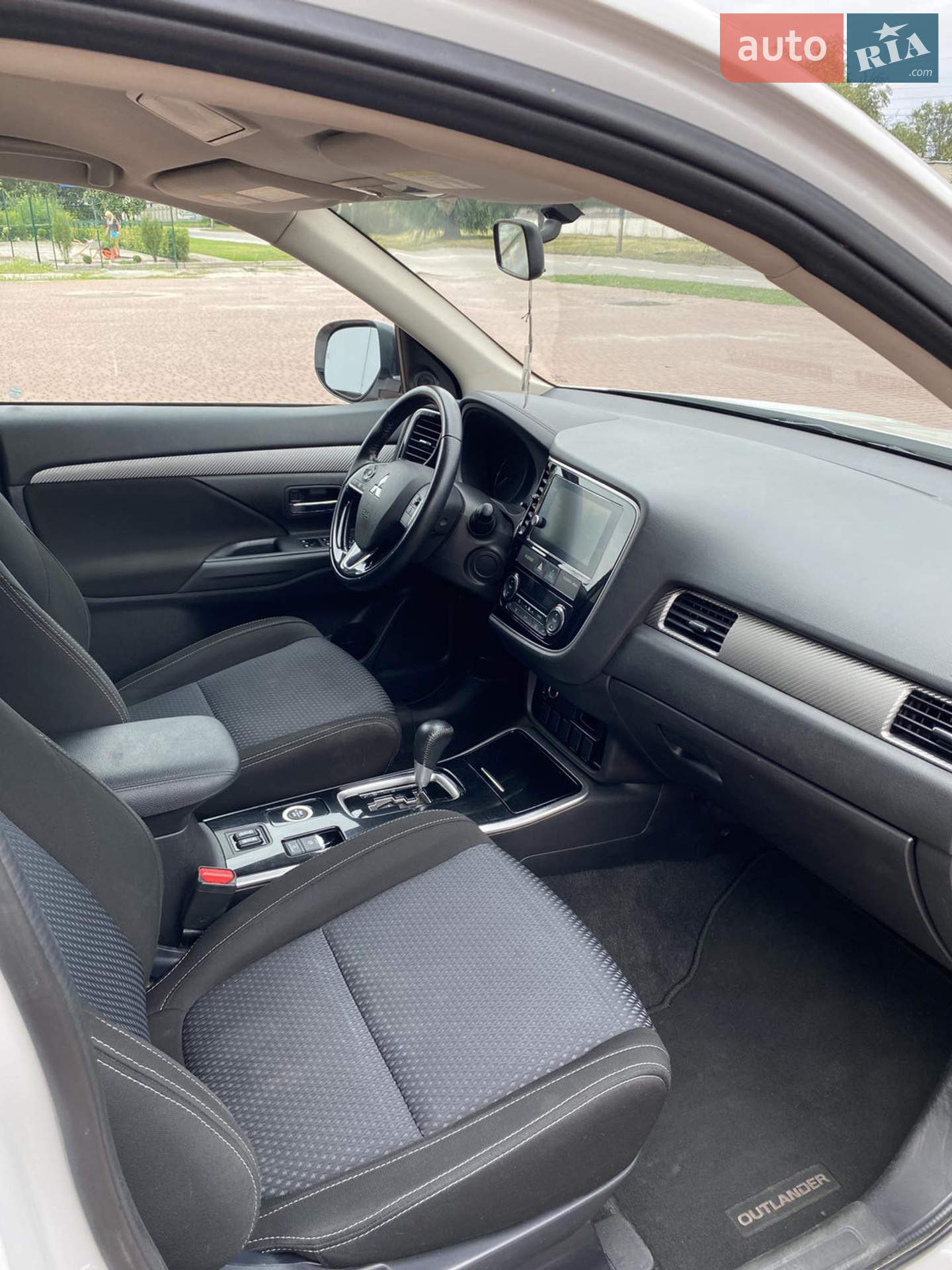 2018 Mitsubishi Outlander - мініатюра 11