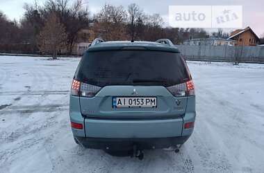 Позашляховик / Кросовер Mitsubishi Outlander 2008 в Києві