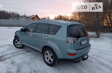 Позашляховик / Кросовер Mitsubishi Outlander 2008 в Києві