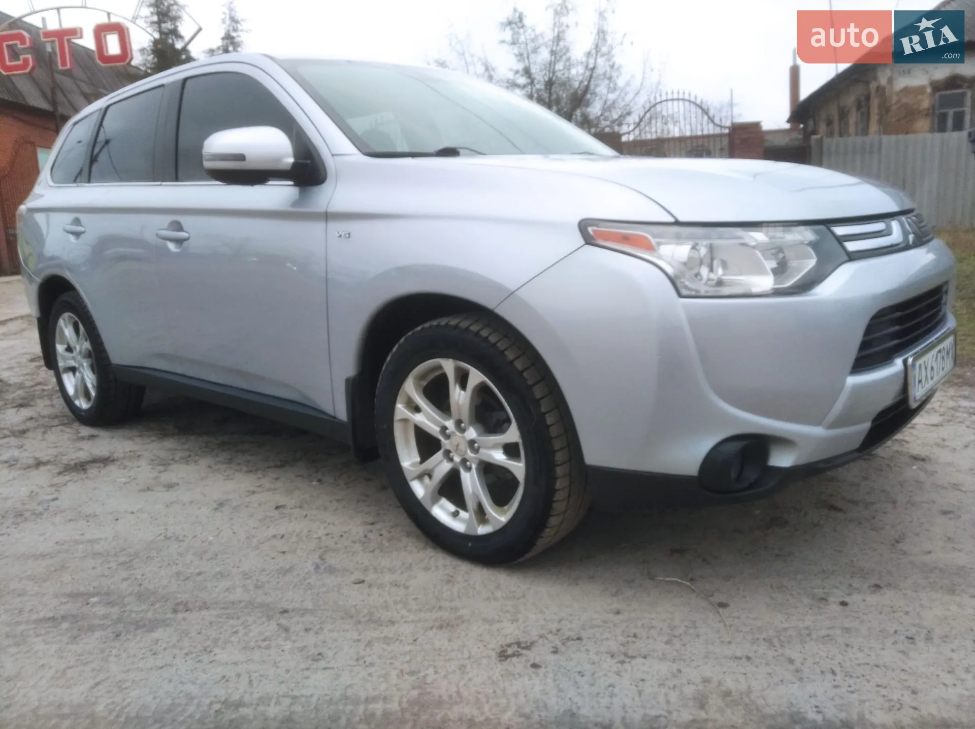 2013 Mitsubishi Outlander - мініатюра 17