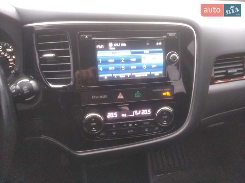 Внедорожник / Кроссовер Mitsubishi Outlander 2013 в Харькове