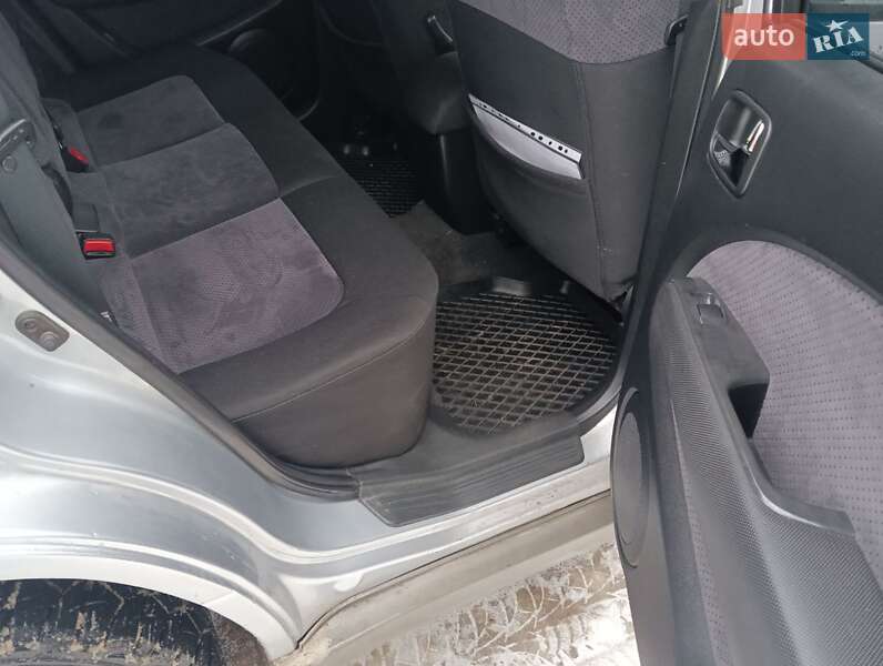 Внедорожник / Кроссовер Mitsubishi Outlander 2003 в Теребовле