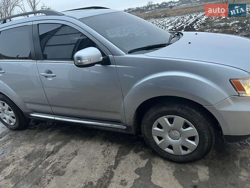Внедорожник / Кроссовер Mitsubishi Outlander 2012 в Запорожье фото 7 Внедорожник / Кроссовер Mitsubishi Outlander 2012 в Запорожье