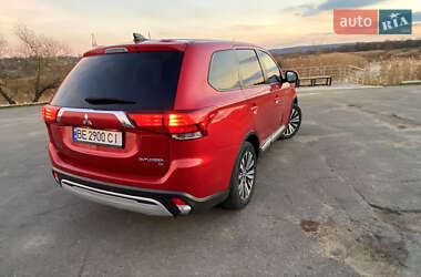 Внедорожник / Кроссовер Mitsubishi Outlander 2019 в Львове