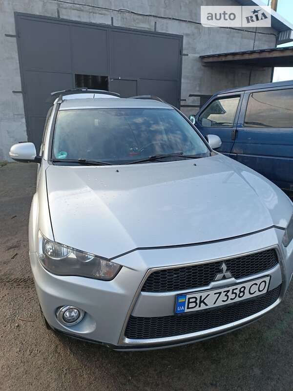 Внедорожник / Кроссовер Mitsubishi Outlander 2012 в Стрые фото 4 Внедорожник / Кроссовер Mitsubishi Outlander 2012 в Стрые