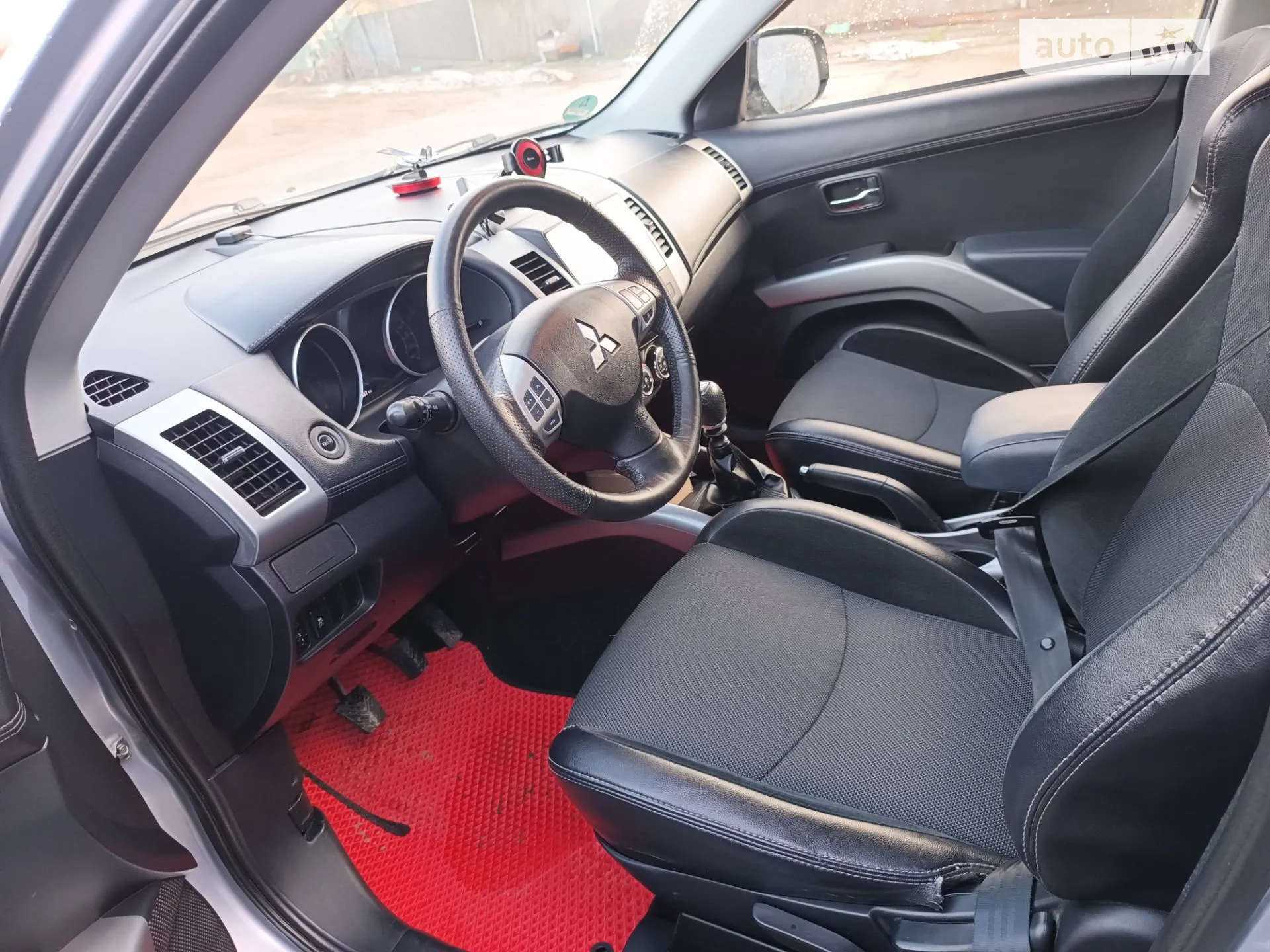 2012 Mitsubishi Outlander - мініатюра 12