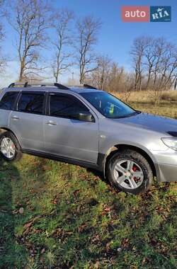 Внедорожник / Кроссовер Mitsubishi Outlander 2005 в Виннице