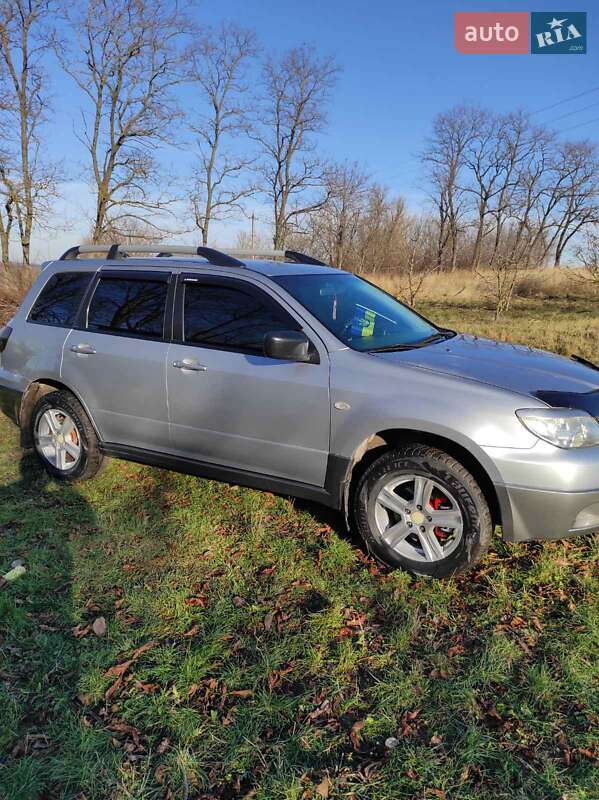 Внедорожник / Кроссовер Mitsubishi Outlander 2005 в Виннице