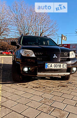 Внедорожник / Кроссовер Mitsubishi Outlander 2007 в 