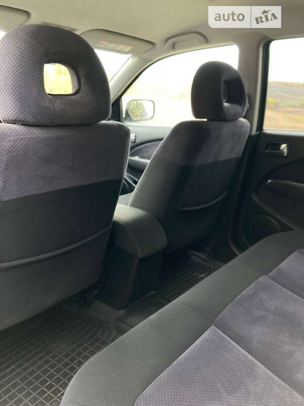 Внедорожник / Кроссовер Mitsubishi Outlander 2003 в Староконстантинове