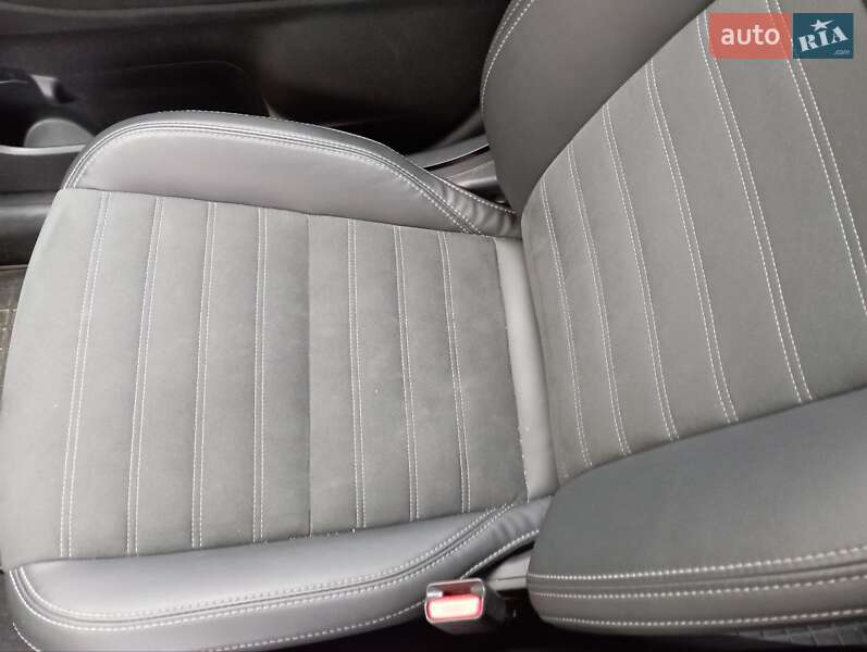 Внедорожник / Кроссовер Mitsubishi Outlander 2020 в Львове фото 17 Внедорожник / Кроссовер Mitsubishi Outlander 2020 в Львове