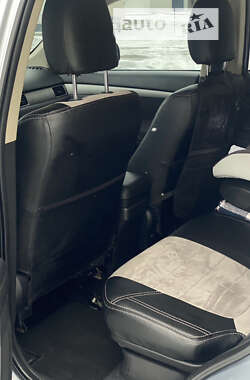 Внедорожник / Кроссовер Mitsubishi Outlander 2013 в Полтаве