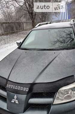 Позашляховик / Кросовер Mitsubishi Outlander 2004 в Ужгороді