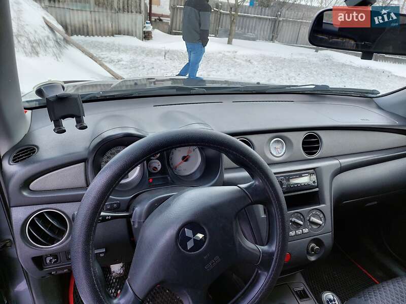 Позашляховик / Кросовер Mitsubishi Outlander 2006 в Чорнобаї