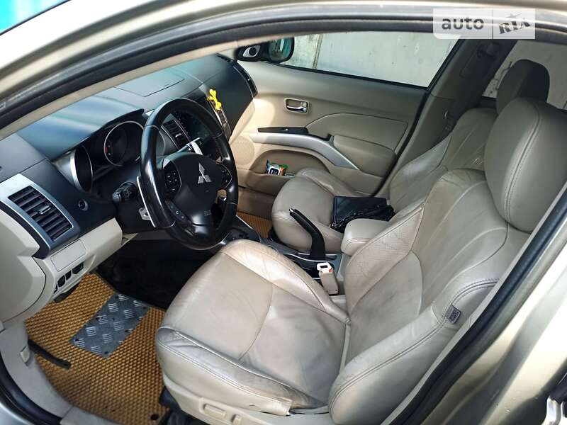 Позашляховик / Кросовер Mitsubishi Outlander 2007 в Вознесенську