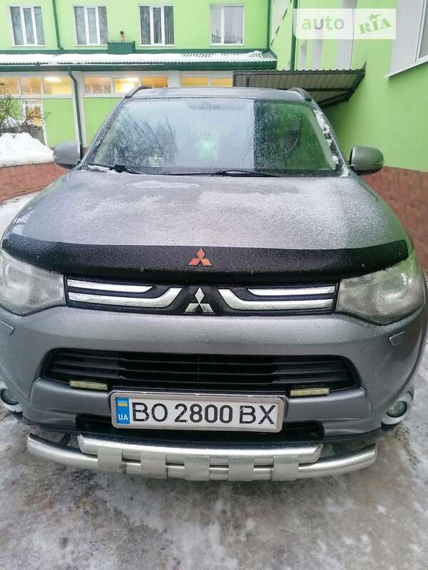 Mitsubishi Outlander 2013