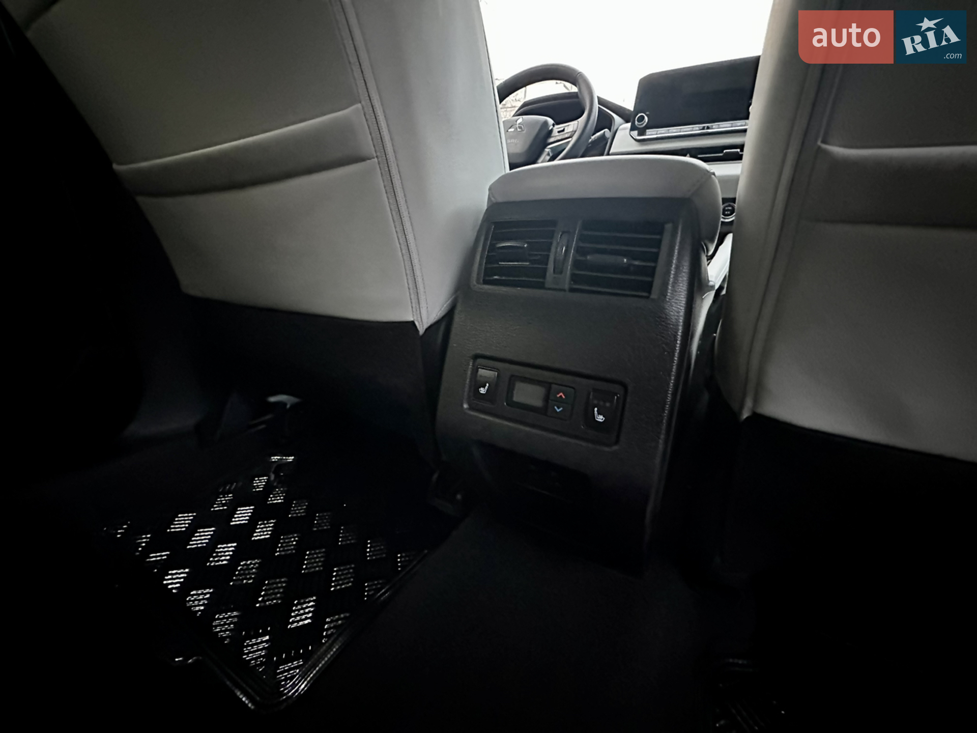 2021 Mitsubishi Outlander - мініатюра 27