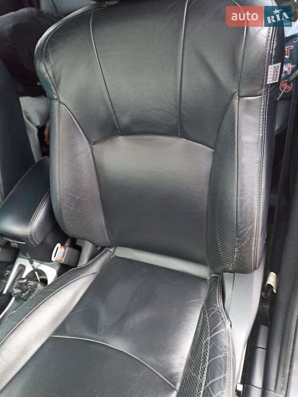 Позашляховик / Кросовер Mitsubishi Outlander 2008 в Переяславі