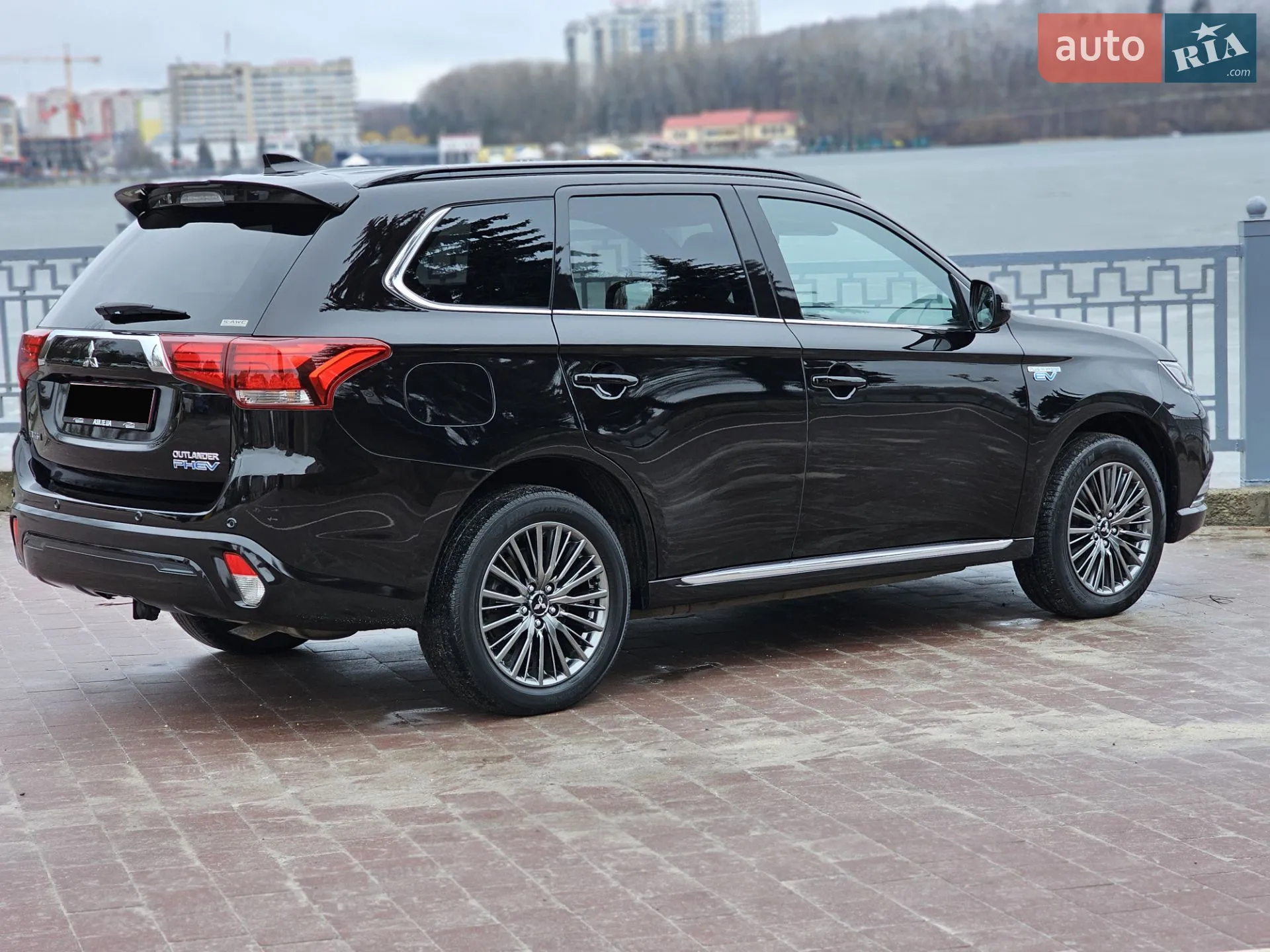 2018 Mitsubishi Outlander - мініатюра 9