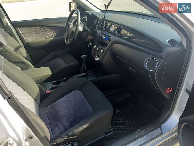 Внедорожник / Кроссовер Mitsubishi Outlander 2003 в Теребовле