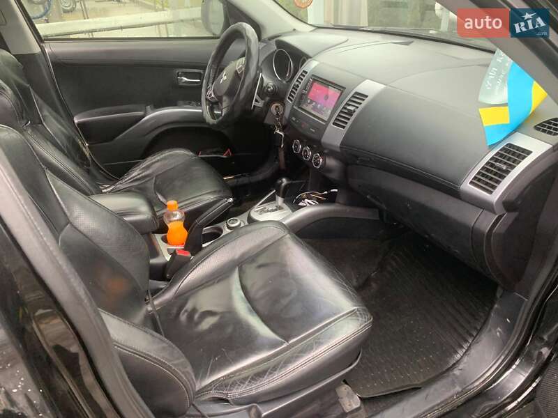 Позашляховик / Кросовер Mitsubishi Outlander 2012 в Кропивницькому фото 2 Позашляховик / Кросовер Mitsubishi Outlander 2012 в Кропивницькому