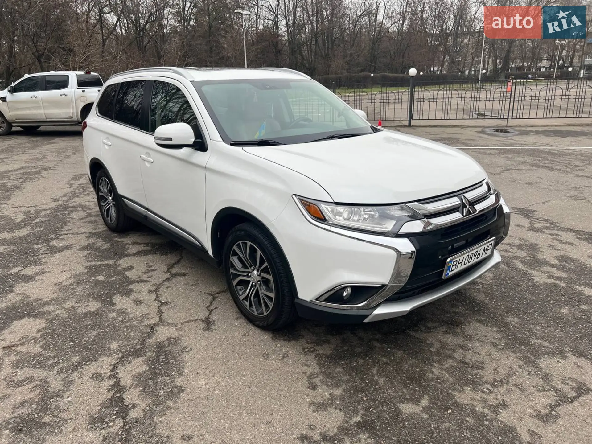 2016 Mitsubishi Outlander - мініатюра 3