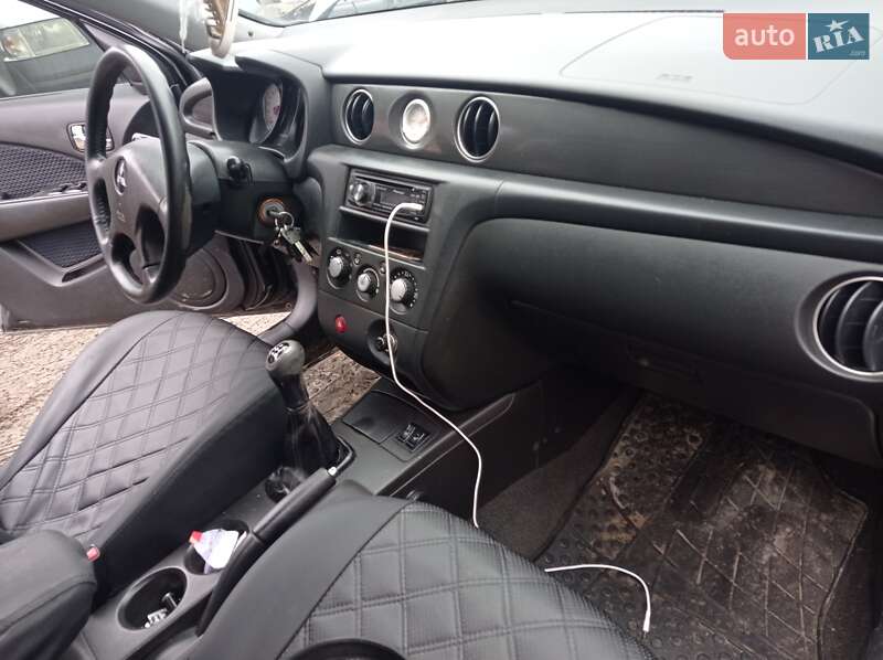 Внедорожник / Кроссовер Mitsubishi Outlander 2008 в Звенигородке фото 14 Внедорожник / Кроссовер Mitsubishi Outlander 2008 в Звенигородке