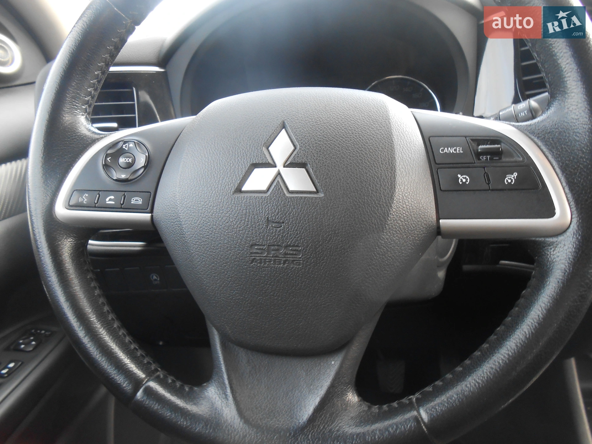 2012 Mitsubishi Outlander - мініатюра 15