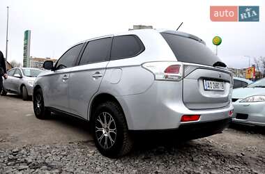 Внедорожник / Кроссовер Mitsubishi Outlander 2014 в Львове