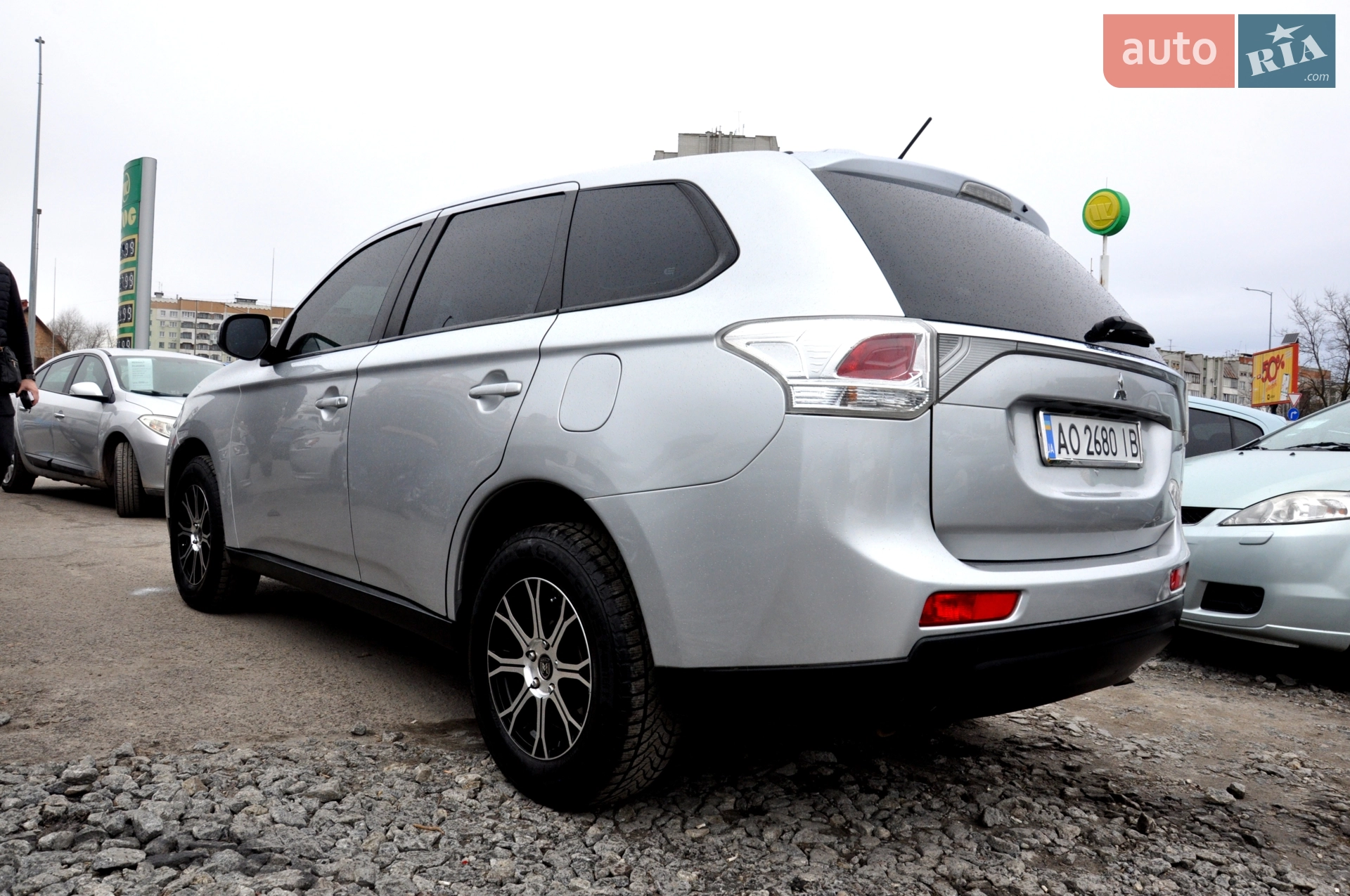 2014 Mitsubishi Outlander - мініатюра 12