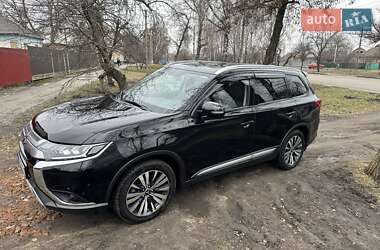 Внедорожник / Кроссовер Mitsubishi Outlander 2022 в Пирятине