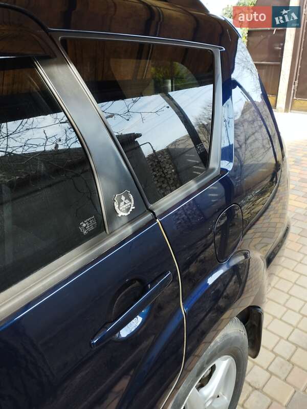 Позашляховик / Кросовер Mitsubishi Outlander 2010 в Миколаєві