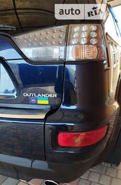 Позашляховик / Кросовер Mitsubishi Outlander 2010 в Миколаєві