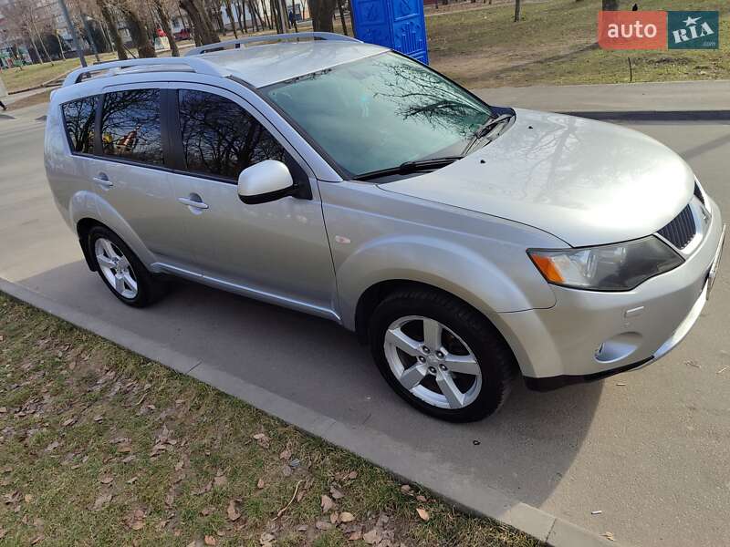 Позашляховик / Кросовер Mitsubishi Outlander 2008 в Дніпрі